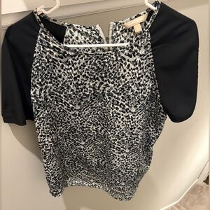 Banana Republic Black and White Patterned Blouse
